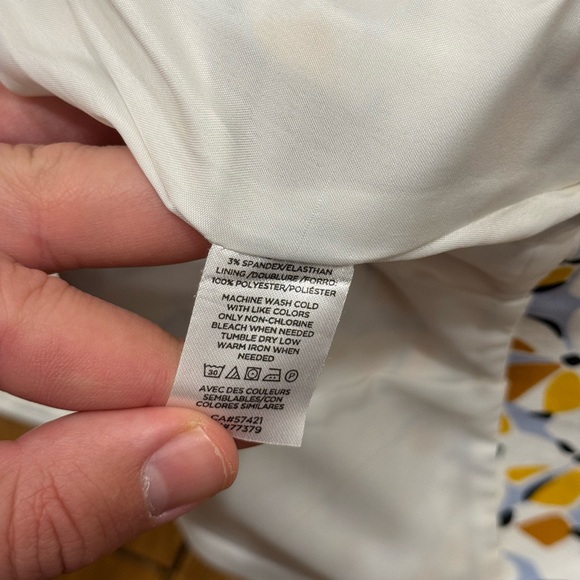 Ann Taylor Factory Yellow and White Patterned Pencil Skirt - Picture 5 of 6